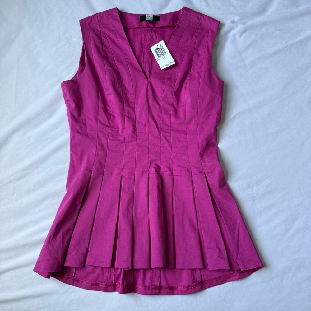 Saks Fifth Avenue Sleeveless Pleated V-Neck Top in Fuchsia
